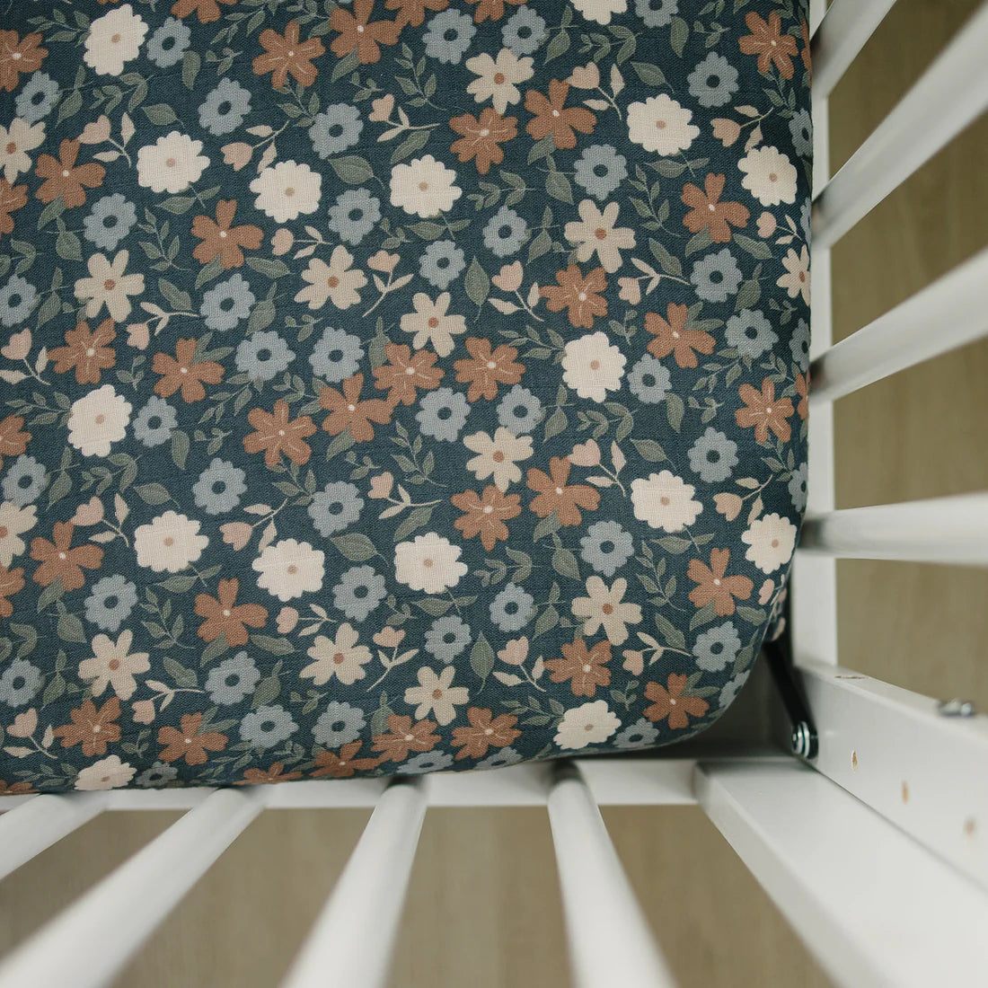Mebie Baby Muslin Crib Sheet